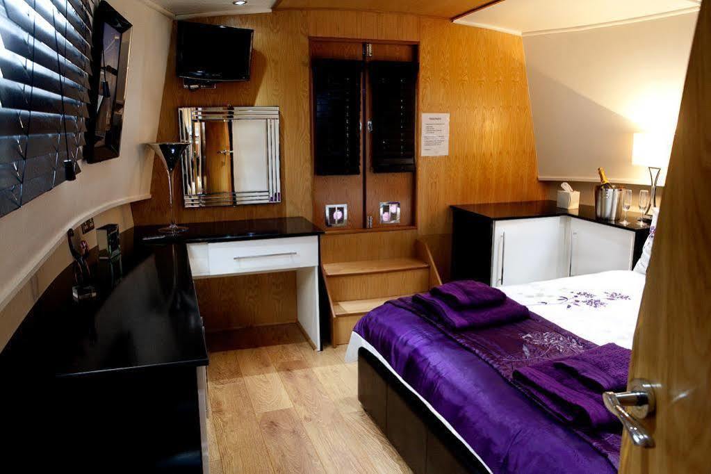 The Joker Boat Otel Liverpool Dış mekan fotoğraf